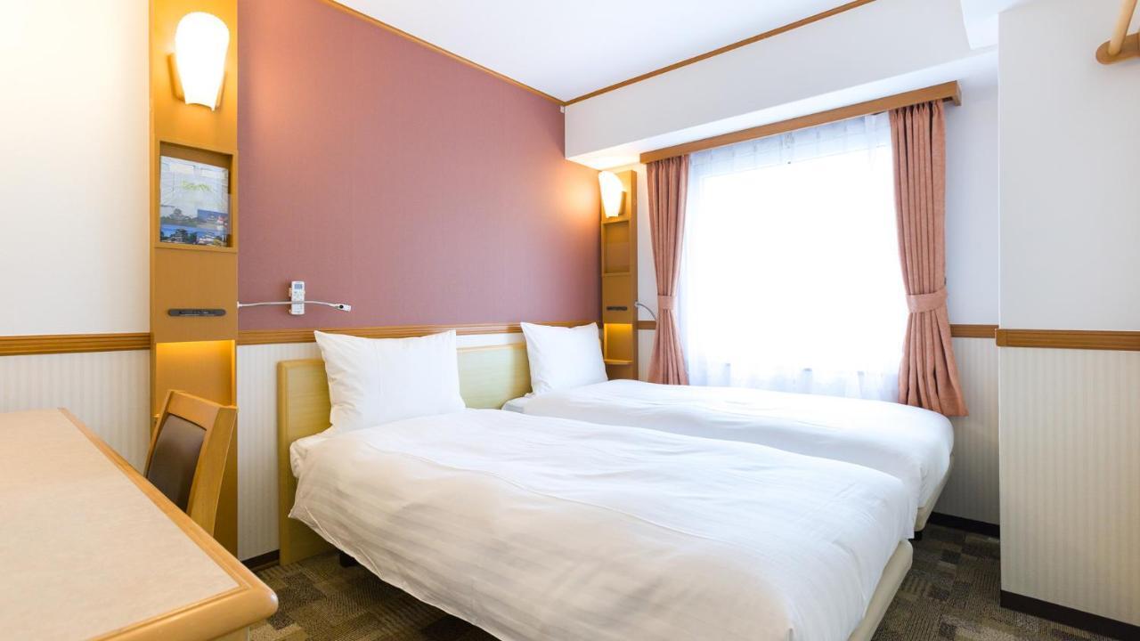 Toyoko Inn Tokyo Shinagawa-Eki Takanawa-Guchi Dış mekan fotoğraf