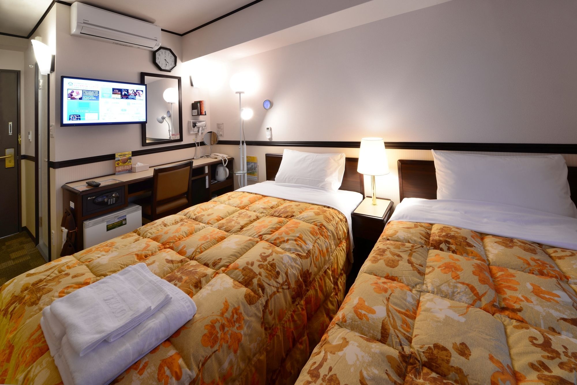 Toyoko Inn Tokyo Shinagawa-Eki Takanawa-Guchi Dış mekan fotoğraf